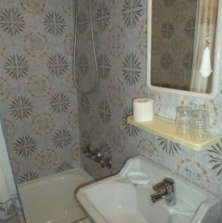 Hotel Cruz *