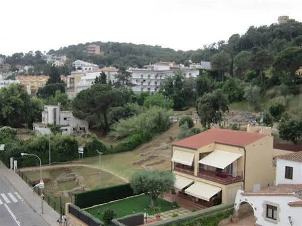Cruz Hotel Tossa de Mar